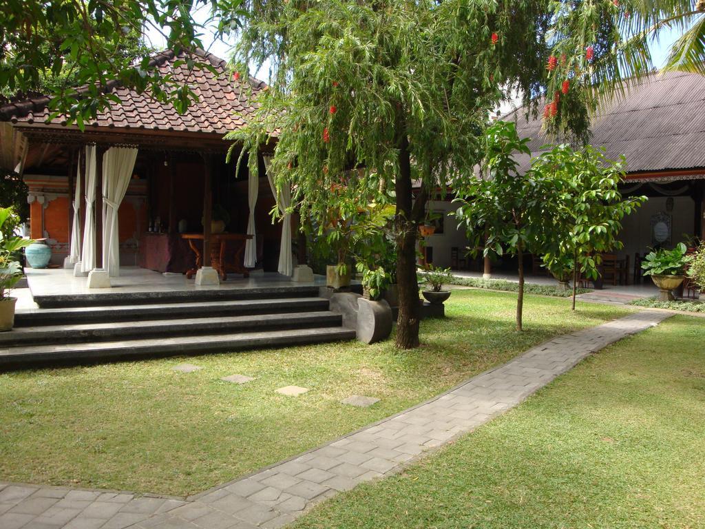 Puri Maharani Boutique Hotel Denpasar  Exterior photo